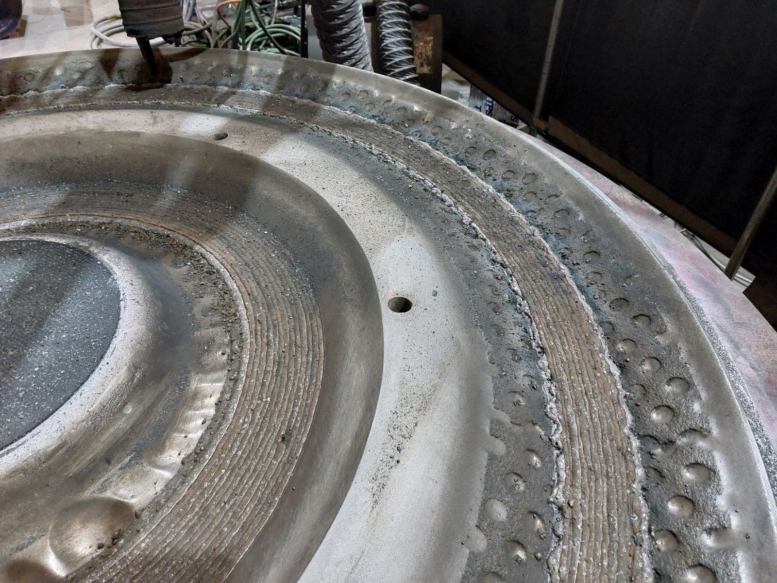 uk-table-in-workshop-repair